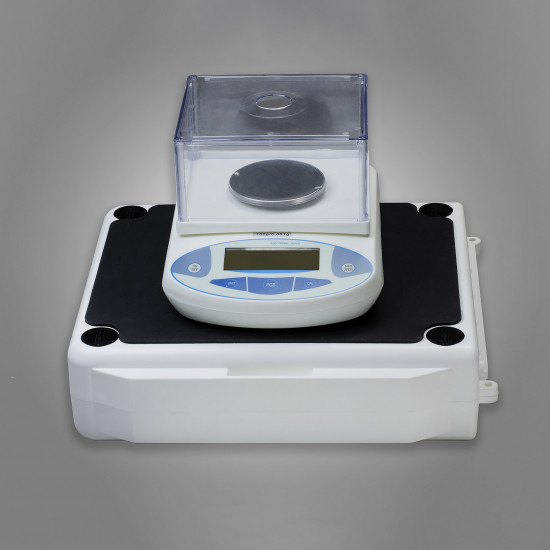 Bel-Art Vibrasorb Economy Vibration Damping Mount; 15.4 x 13.5 x 4.6 in. Bel-Art Vibrasorb Economy Vibration Damping Mount; 15.4 x 13.5 x 4.6 in.