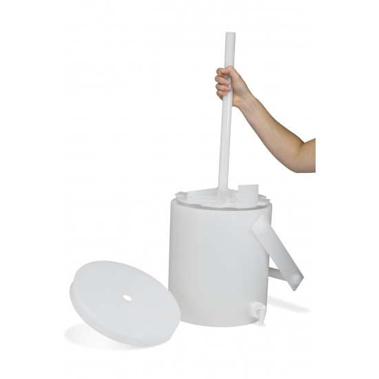 Bel-Art Plastic Churn Sample Splitter; 14 Liter, 10½ in. D x 12 in. H Bel-Art Plastic Churn Sample Splitter; 14 Liter, 10½ in. D x 12 in. H