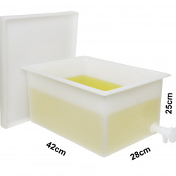 Bel-Art Heavy Duty Polyethylene Rectangular Tank with Top Flanges and Faucet; 16.5 x 11 x 10 in.